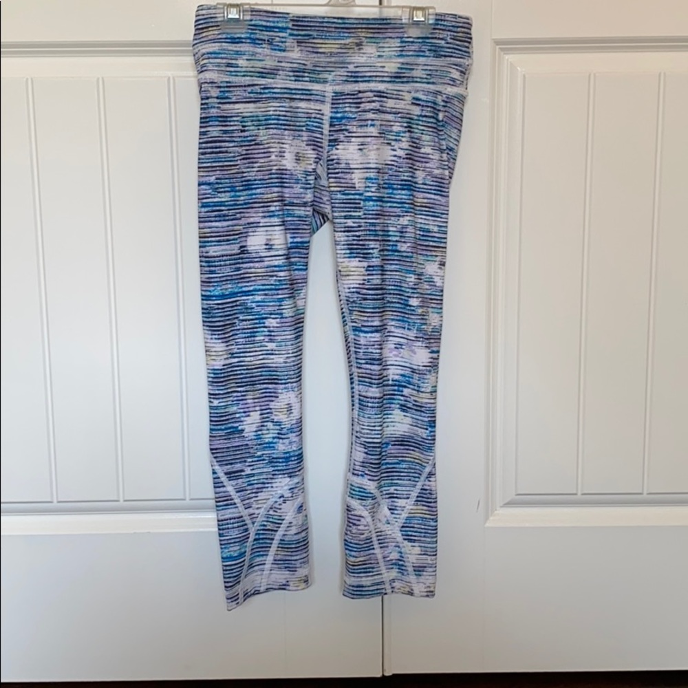Women’s size 4 Lululemon leggings